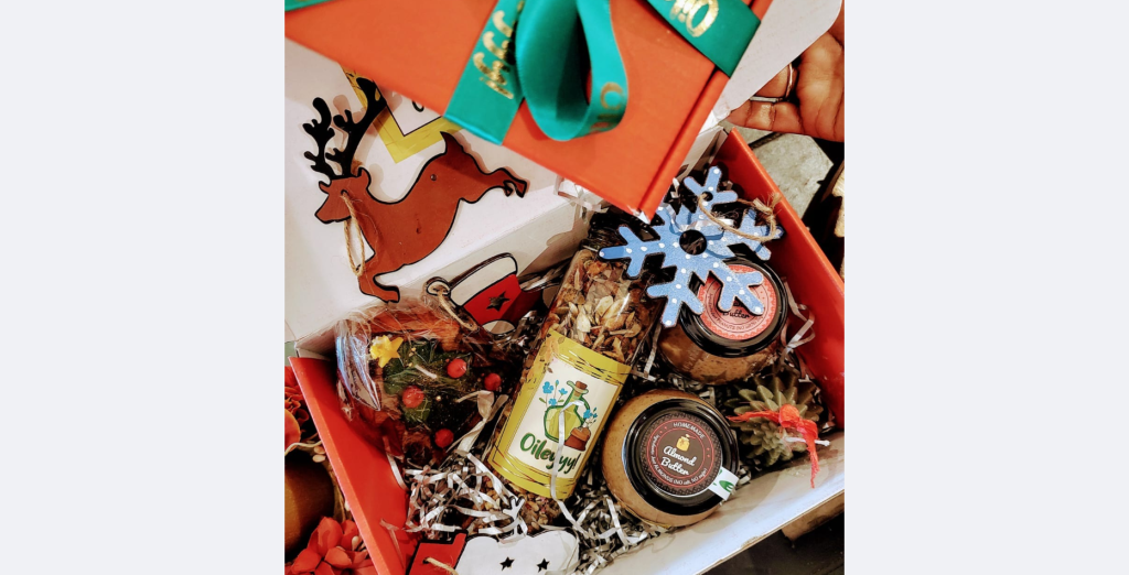 Cozy Christmas Hamper
