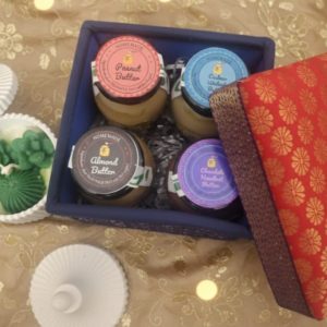 Timeless-Banaras oileyyy hamper
