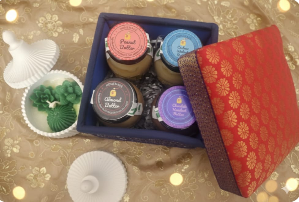 Timeless-Banaras oileyyy hamper